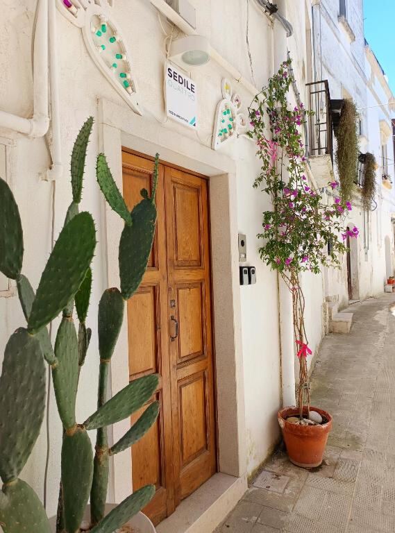 Ingresso del B&b Sedilequattro nel centro storico di Castellaneta